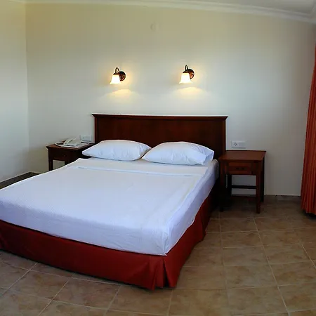 Aparthotel Avos